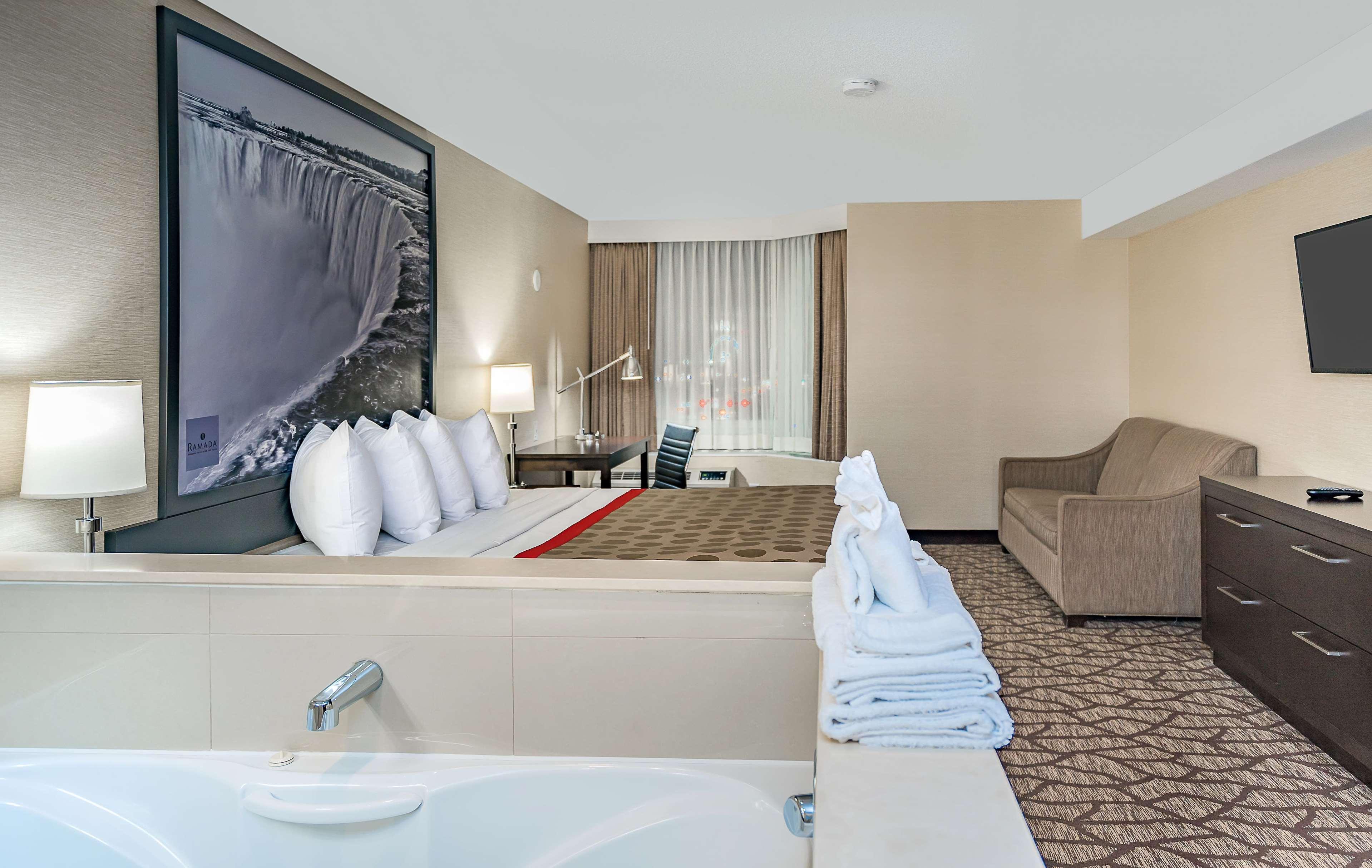Ramada By Wyndham Niagara Falls Near The Falls Luaran gambar